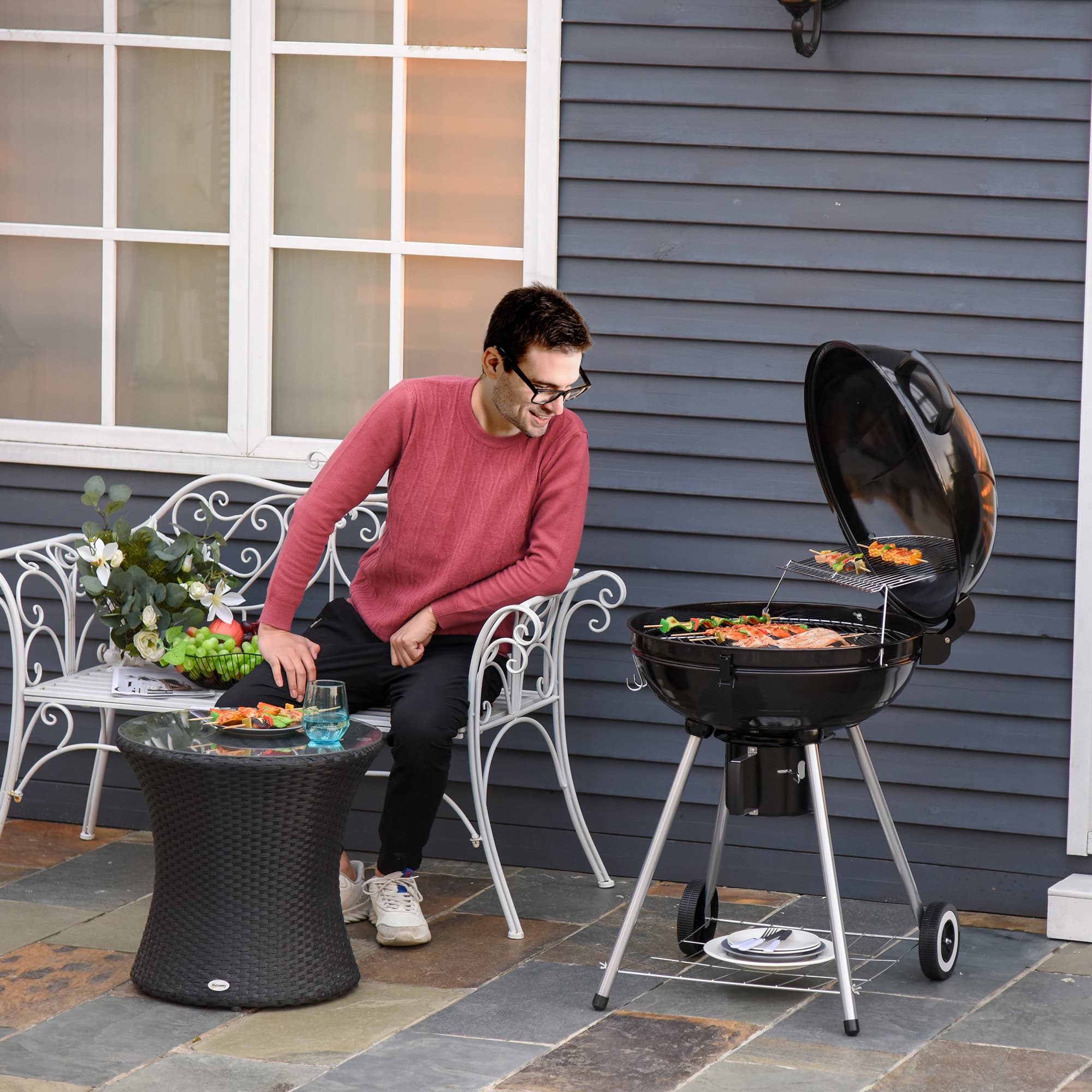 Outsunny Kettle Charcoal Grill Delight: Portable Outdoor BBQ Barbecue with Heat Control for Cooking and Picnics | Aosom Canada