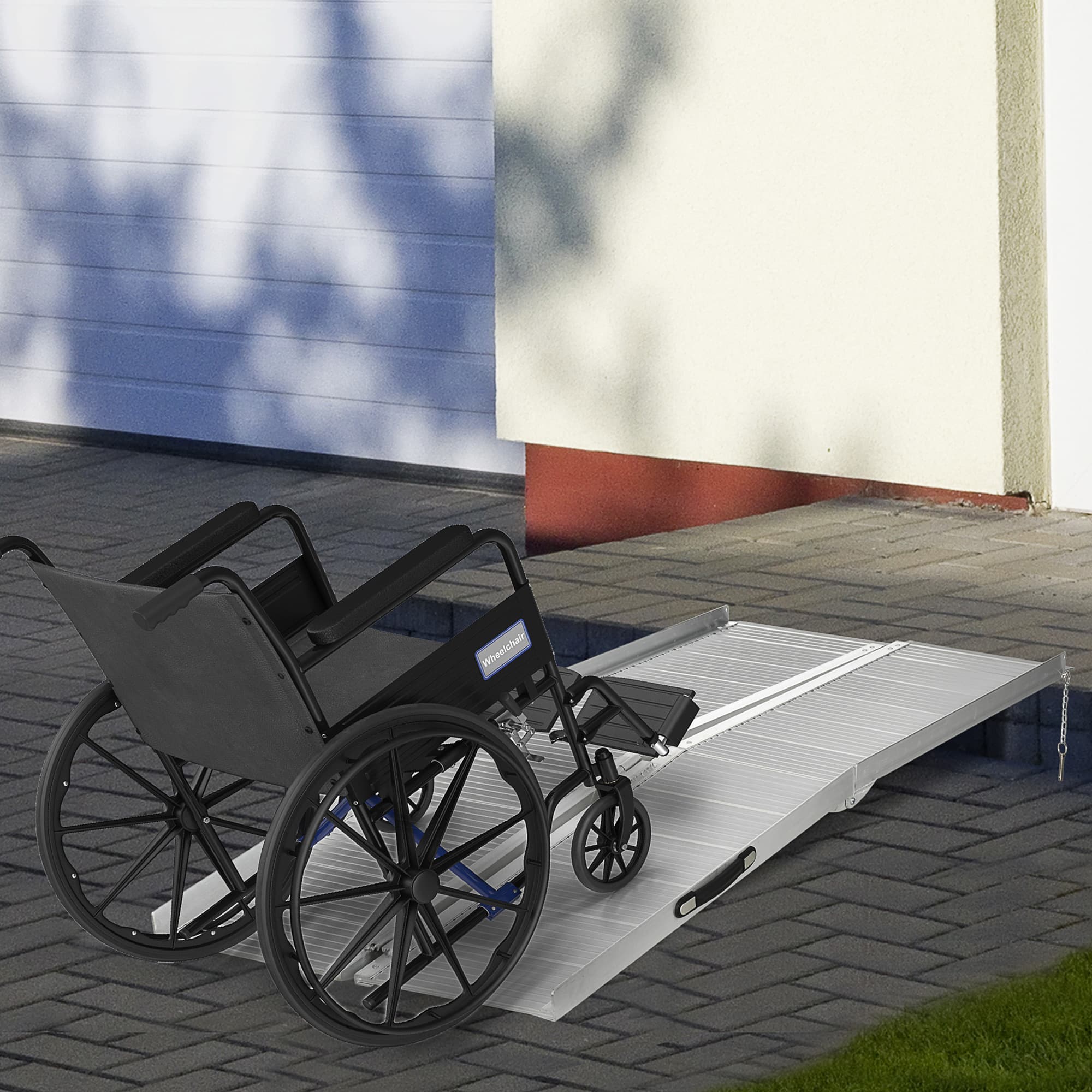 HOMCOM Aluminum Mobility Ramp: 6' Portable Threshold Scooter Steps for Doorways, Textured Surface | Aosom Canada